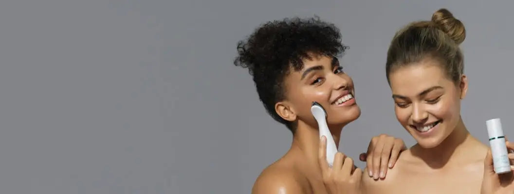 Weiße Handheld-Gesichtsvorrichtung mit elegantem, ergonomischem Design