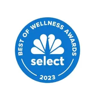 Blaues rundes Auszeichnungssiegel mit weißem Text und Logo, mit „best of wellness awards“ am Rand, dem Wort „select“ in der Mitte und „2023“ unten.