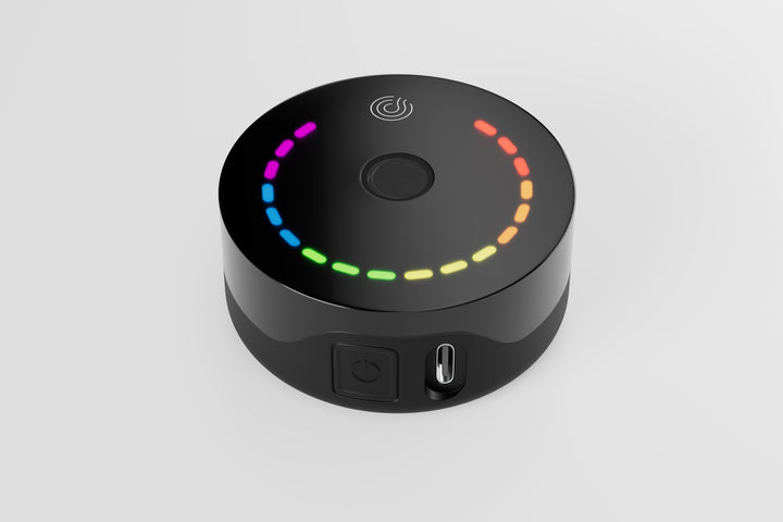Prysm iO - Power-Taste und USB-C-Anschluss